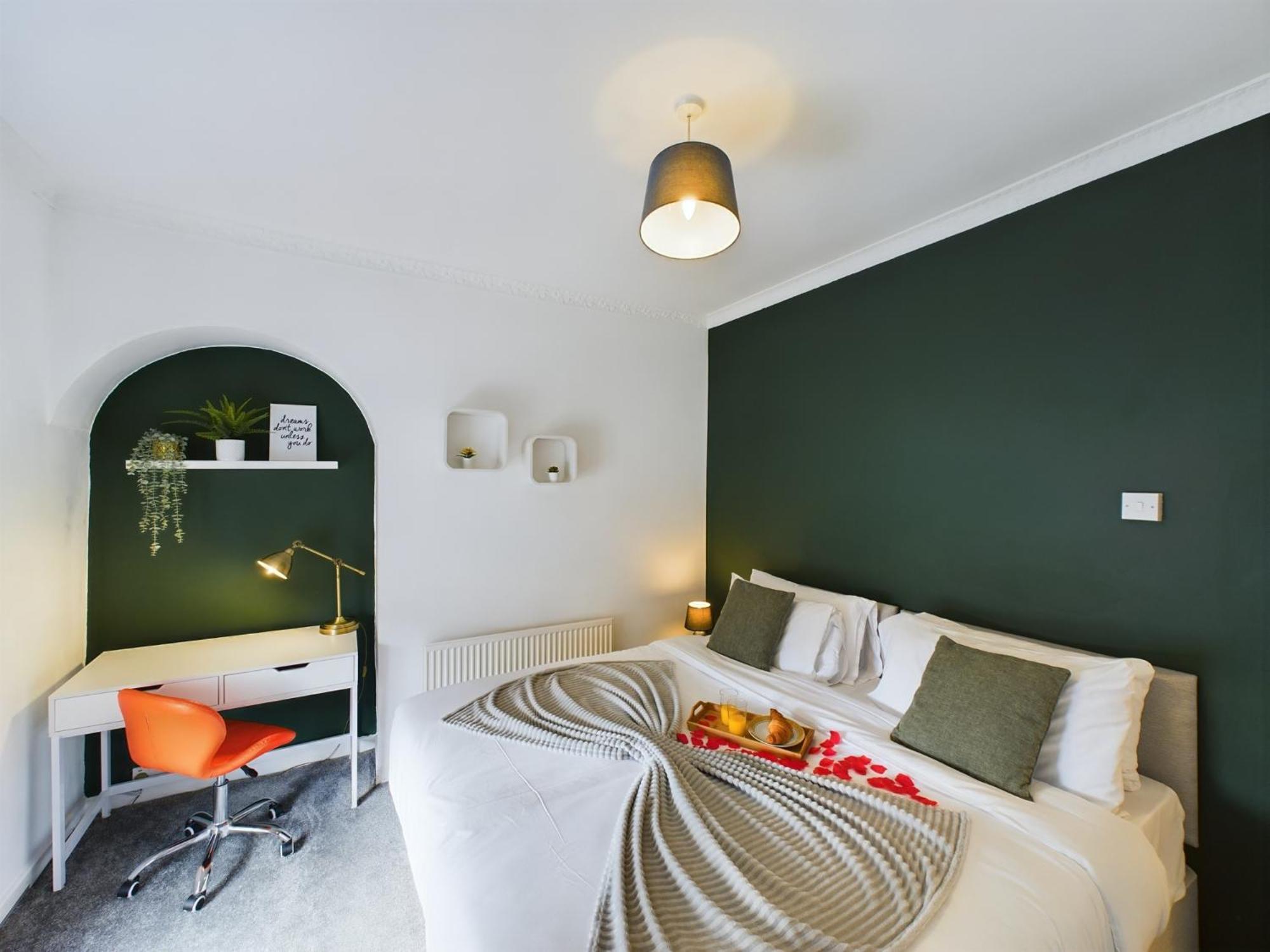 Charming Apartments - Cosy Retreat - Short Drive To City Centre - Free Parking Ливерпуль Экстерьер фото