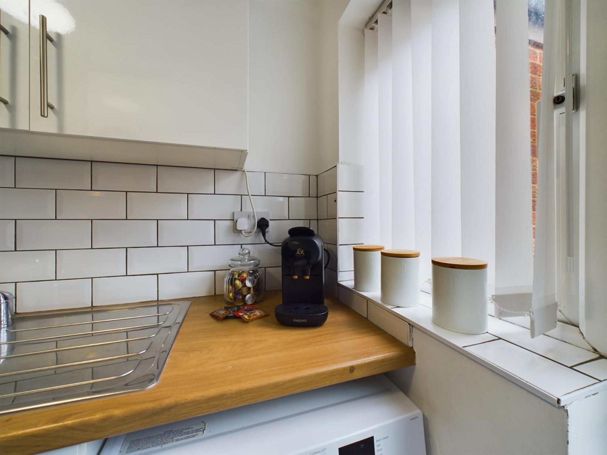 Charming Apartments - Cosy Retreat - Short Drive To City Centre - Free Parking Ливерпуль Экстерьер фото
