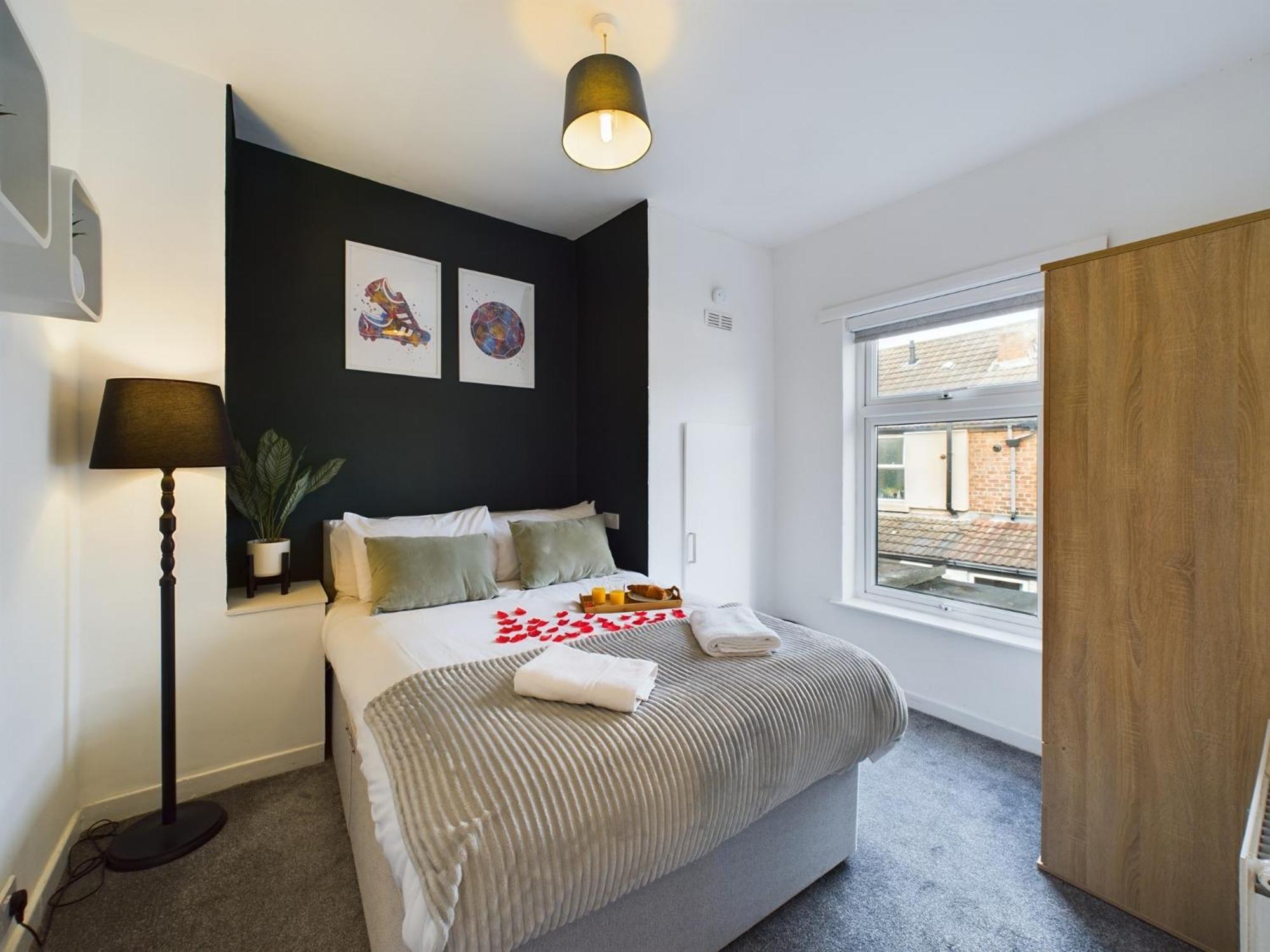 Charming Apartments - Cosy Retreat - Short Drive To City Centre - Free Parking Ливерпуль Экстерьер фото