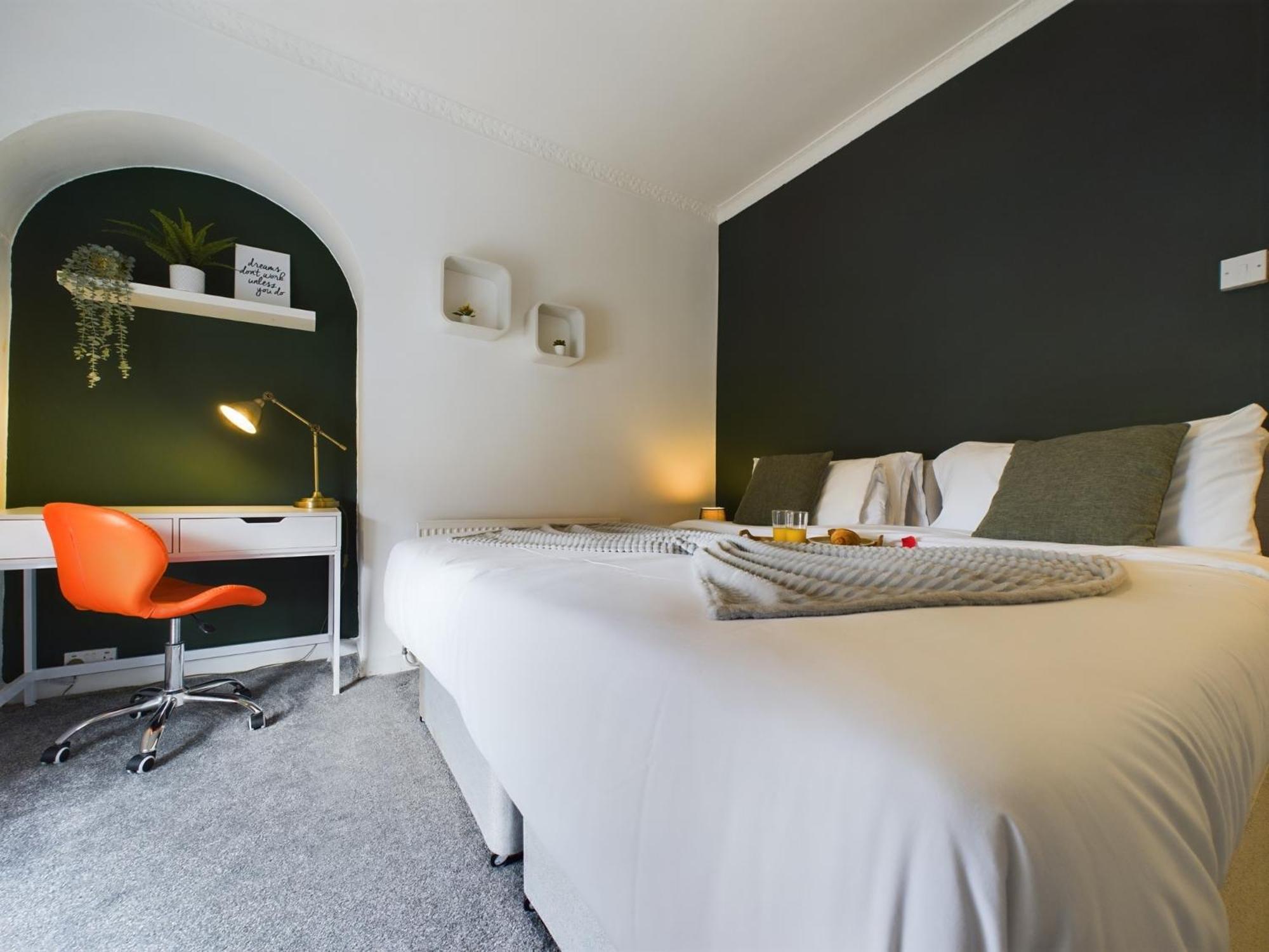 Charming Apartments - Cosy Retreat - Short Drive To City Centre - Free Parking Ливерпуль Экстерьер фото