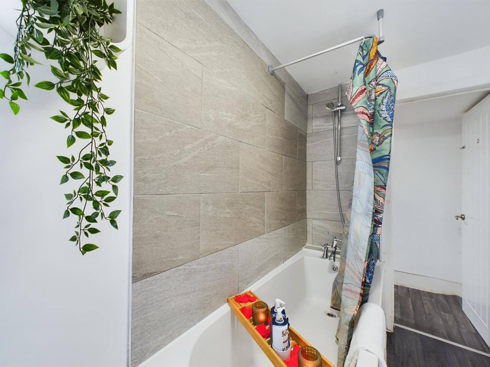 Charming Apartments - Cosy Retreat - Short Drive To City Centre - Free Parking Ливерпуль Экстерьер фото